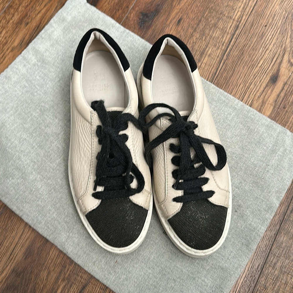 Brunello Cucinelli
Monili Leather Sneakers sz 36 1/2 … 100% authentic